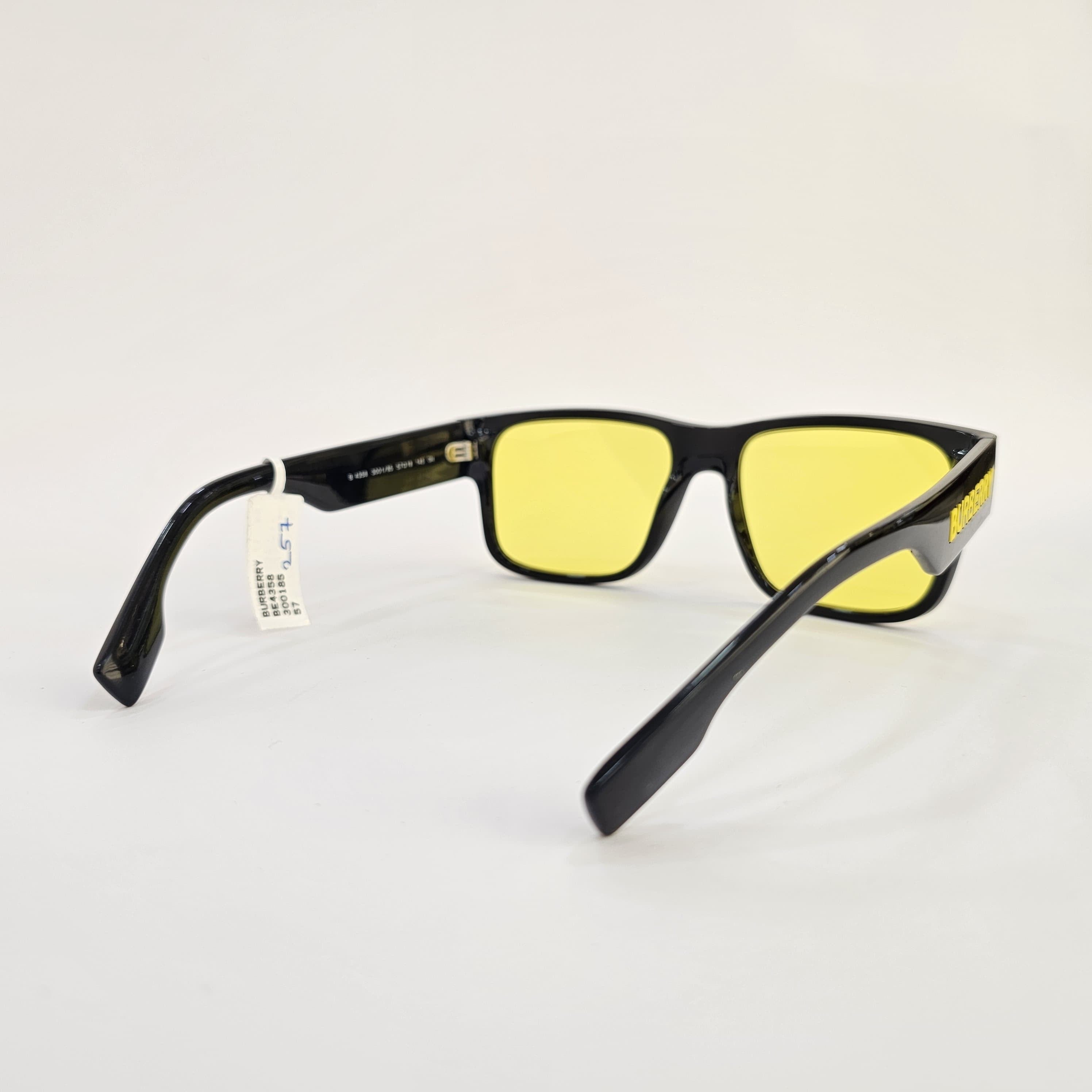 Om Optical