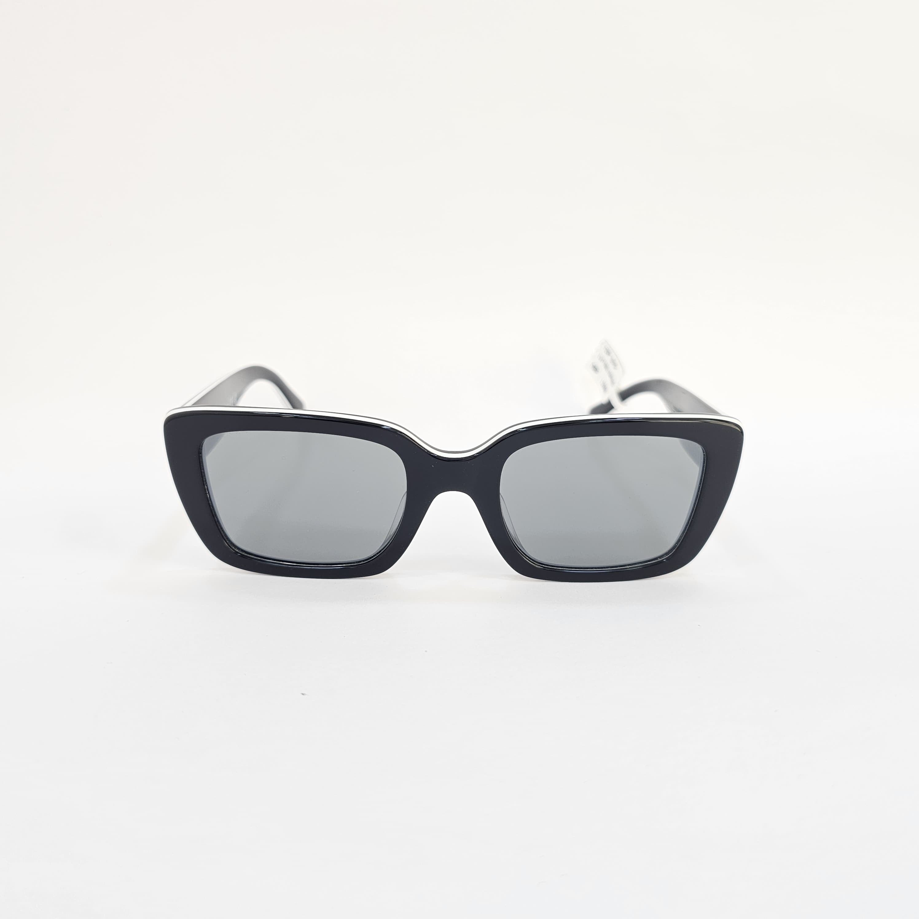 Om Optical